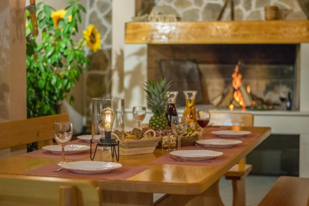 Villa Milena With Heated Pool And Jacuzzi Kostanje Bagian luar foto