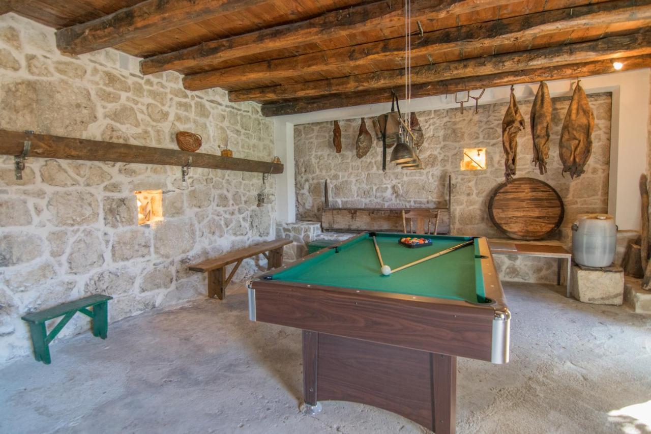 Villa Milena With Heated Pool And Jacuzzi Kostanje Bagian luar foto
