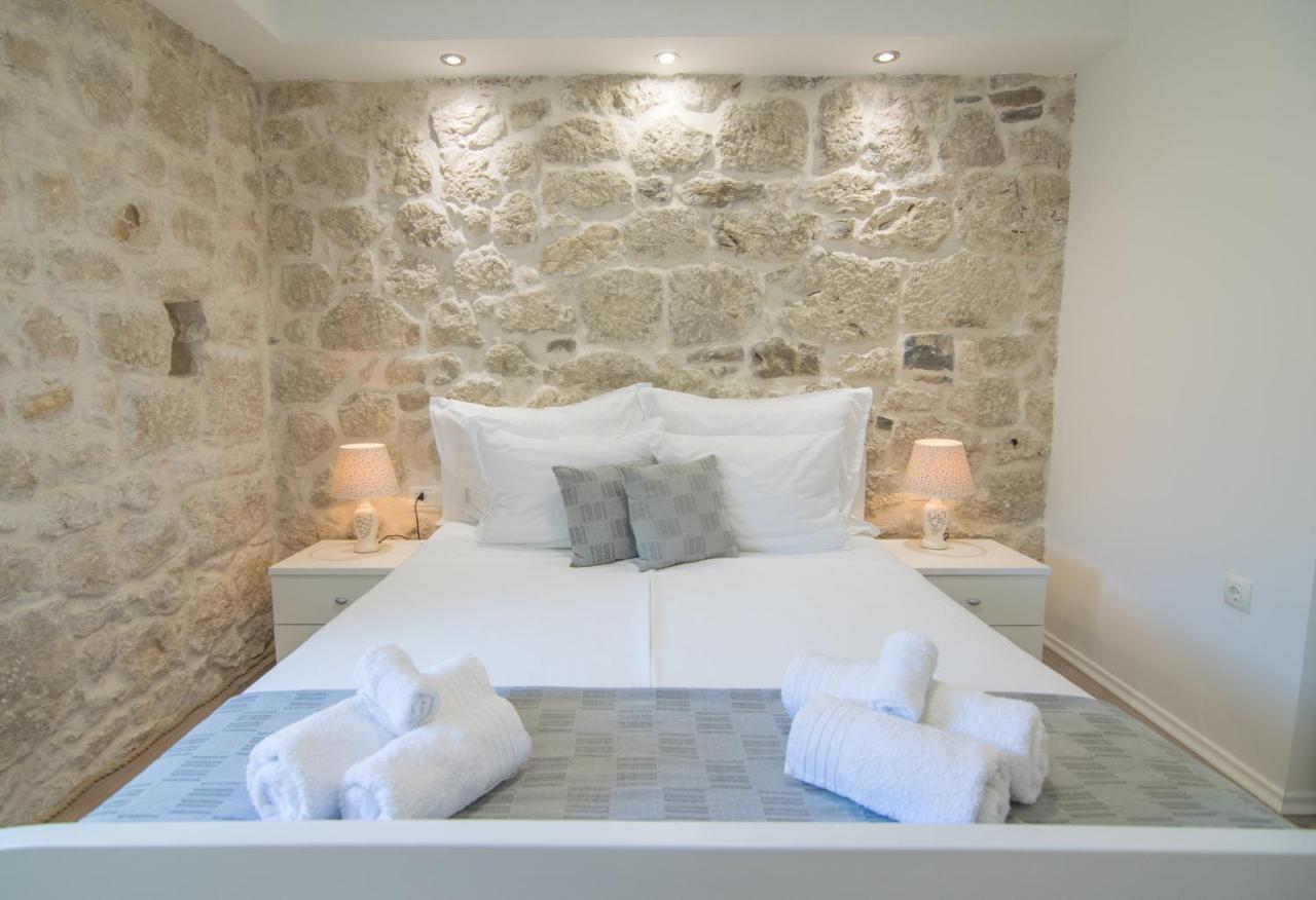 Villa Milena With Heated Pool And Jacuzzi Kostanje Bagian luar foto